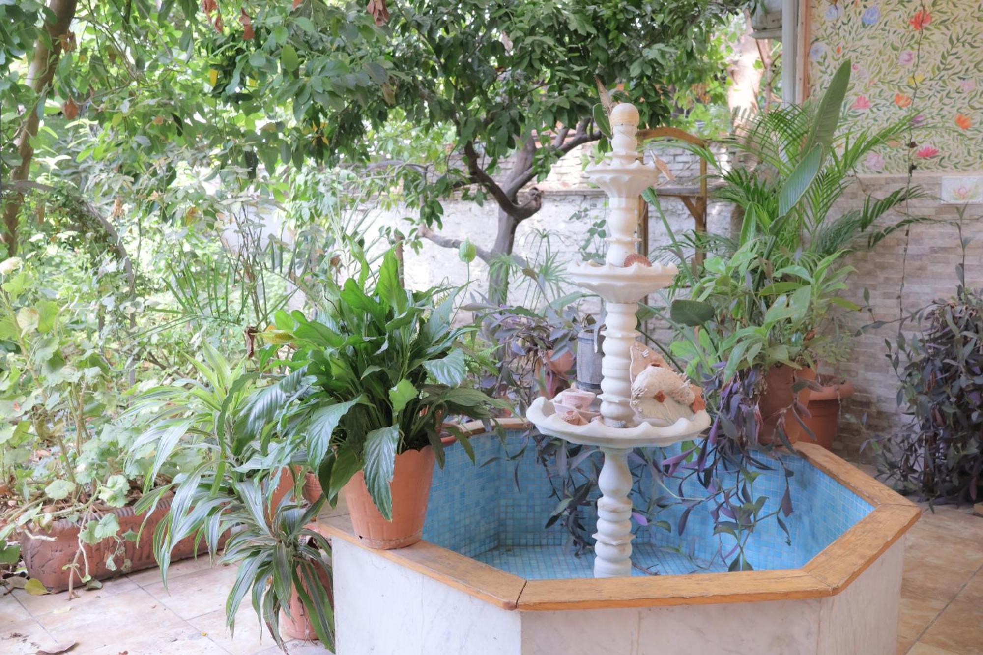 Lotus Garden Hostel Izmir Exterior foto